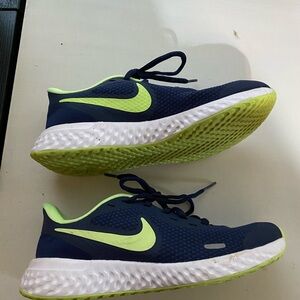 Youth Nike Tennis Shoes